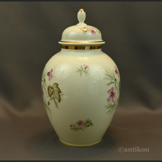 Wazon Thomas Ivory Rosenthal z pokrywą Wazon Thomas Ivory Rosenthal z pokrywą