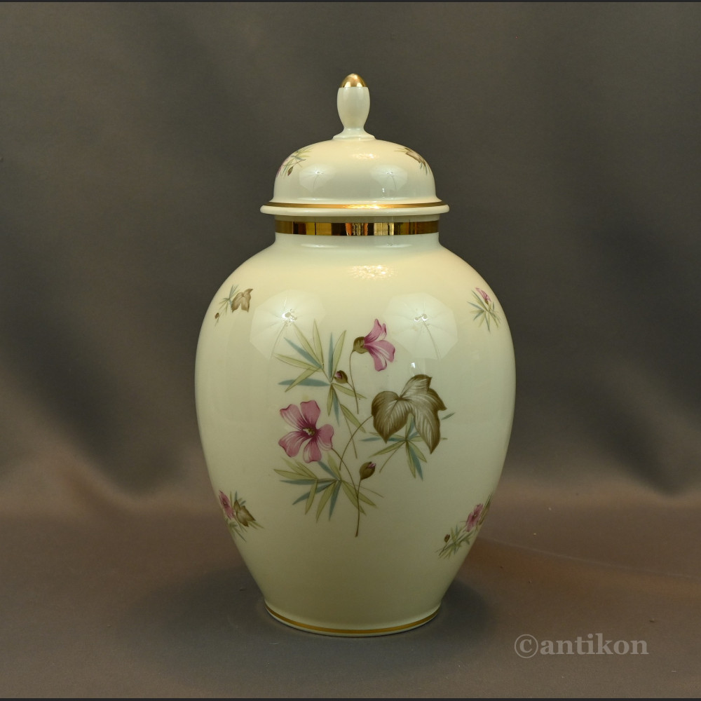 Wazon Thomas Ivory Rosenthal z pokrywą Wazon Thomas Ivory Rosenthal z pokrywą