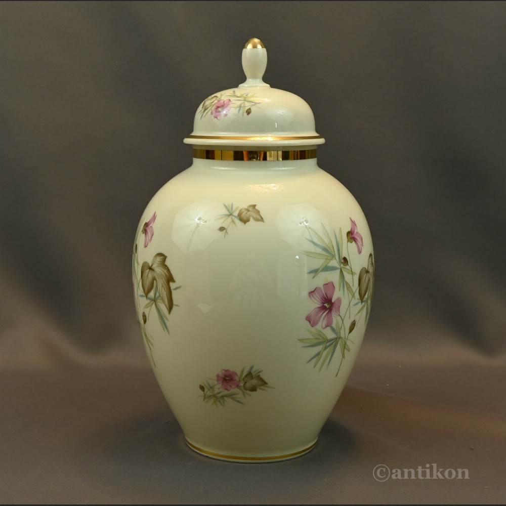 Wazon Thomas Ivory Rosenthal z pokrywą Wazon Thomas Ivory Rosenthal z pokrywą