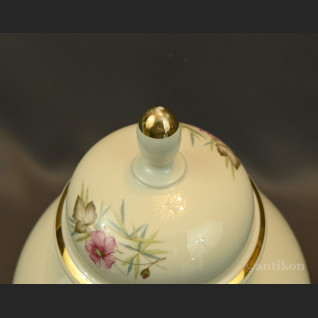 Wazon Thomas Ivory Rosenthal z pokrywą Wazon Thomas Ivory Rosenthal z pokrywą