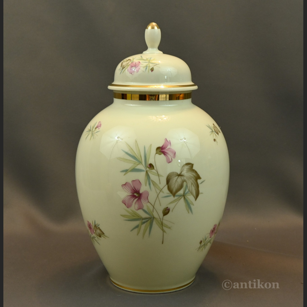 Wazon Thomas Ivory Rosenthal z pokrywą Wazon Thomas Ivory Rosenthal z pokrywą