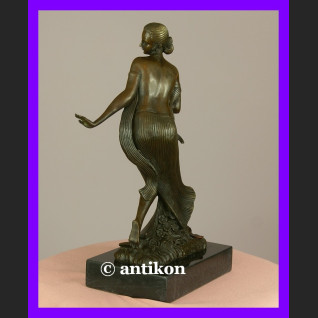 Rzeźba z brązu Art Deco akt 