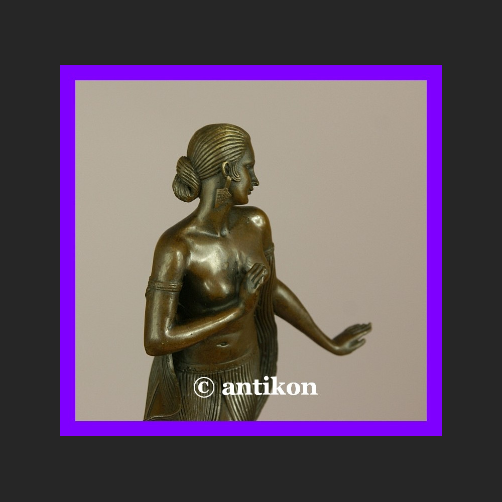 Rzeźba z brązu Art Deco akt 