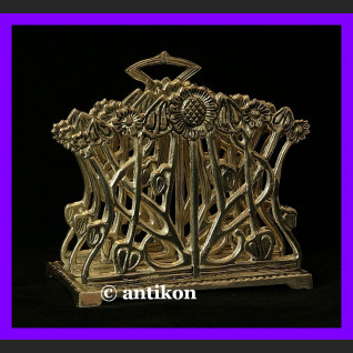 SERWETNIK W STYLU SECESYJNYM SERWETNIK W STYLU SECESYJNYM