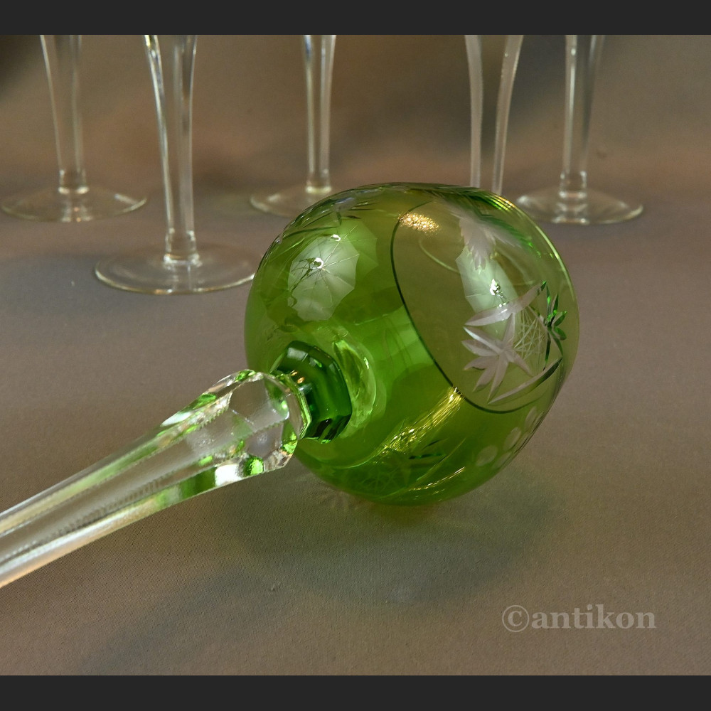 Kryształowe stare kieliszki do wina 