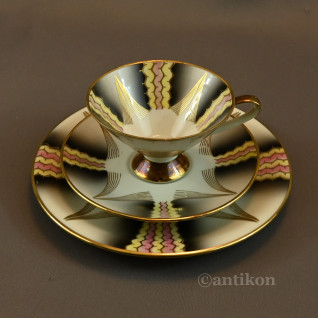 Przedwojenna filiżanka trio 