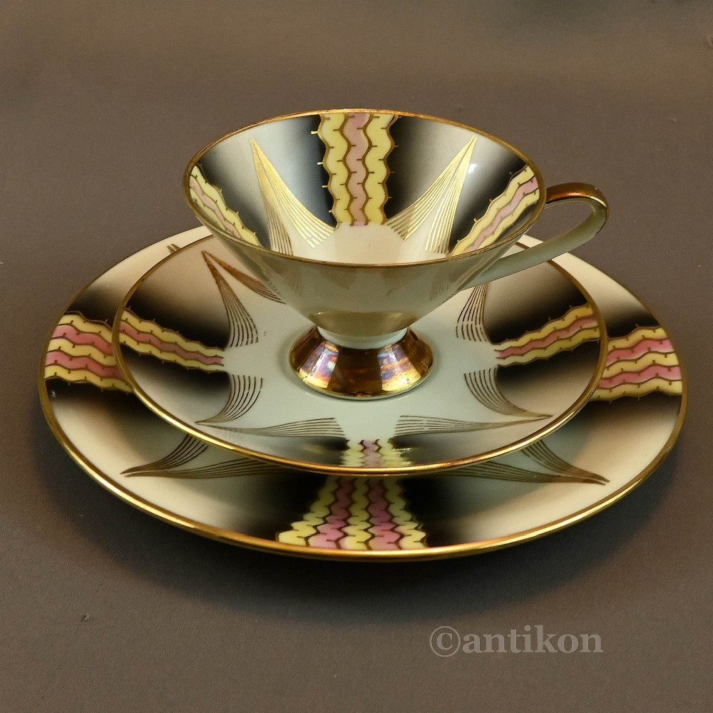 Przedwojenna filiżanka trio Przedwojenna filiżanka trio