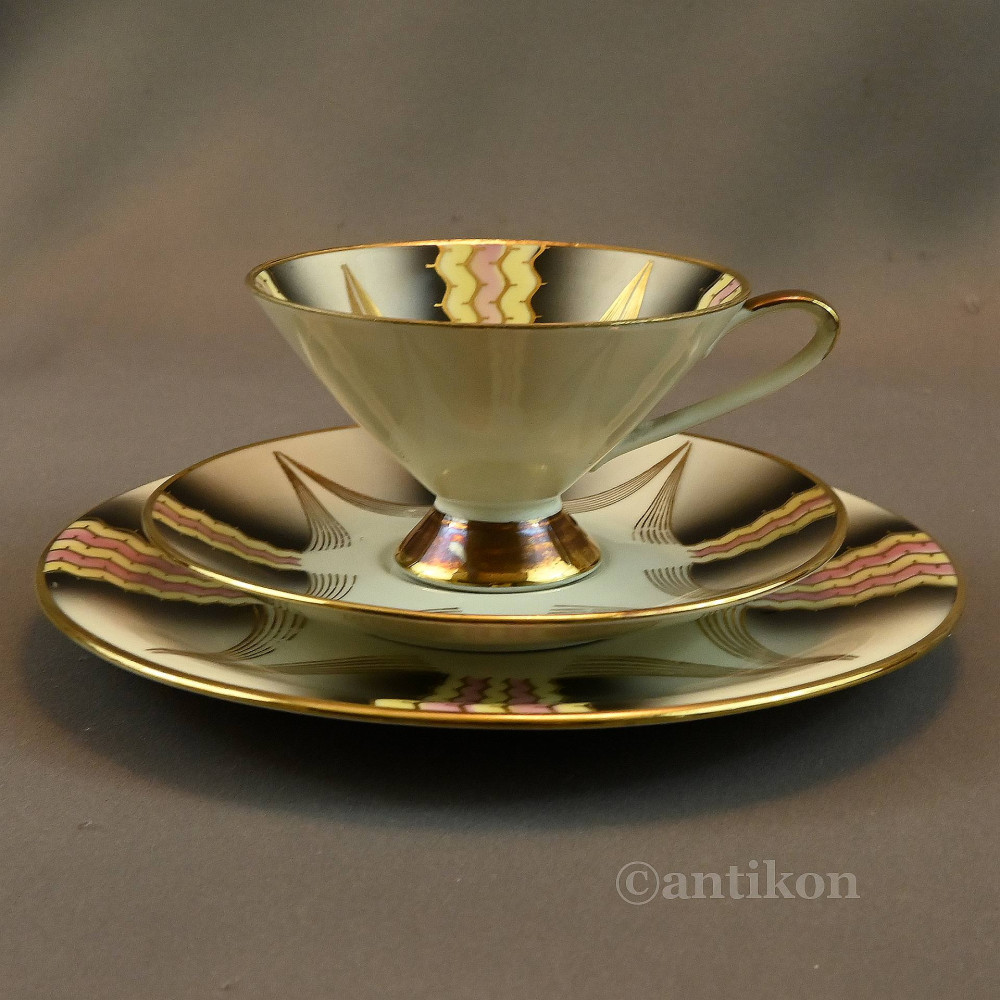 Przedwojenna filiżanka trio Przedwojenna filiżanka trio