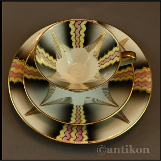 Przedwojenna filiżanka trio Przedwojenna filiżanka trio