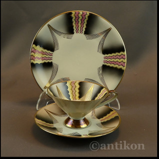 Przedwojenna filiżanka trio Przedwojenna filiżanka trio