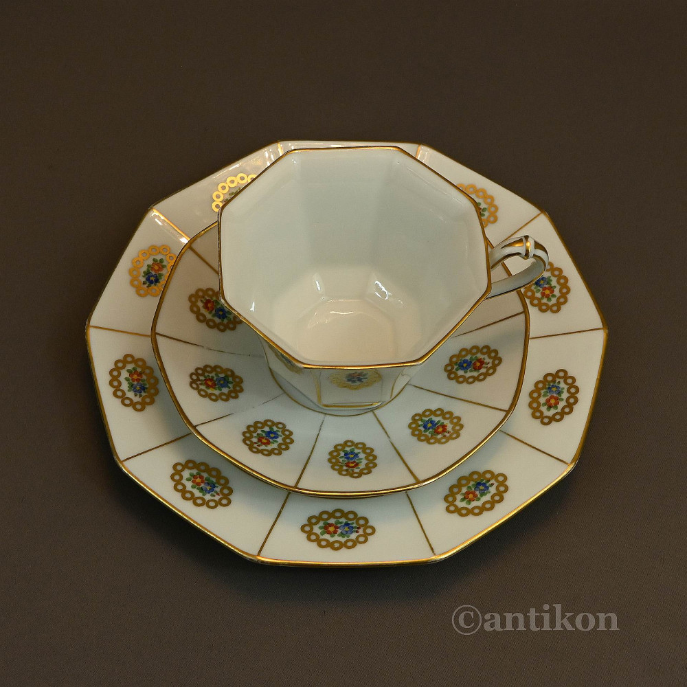 Filiżanka ręcznie malowana z ok 1903 r 