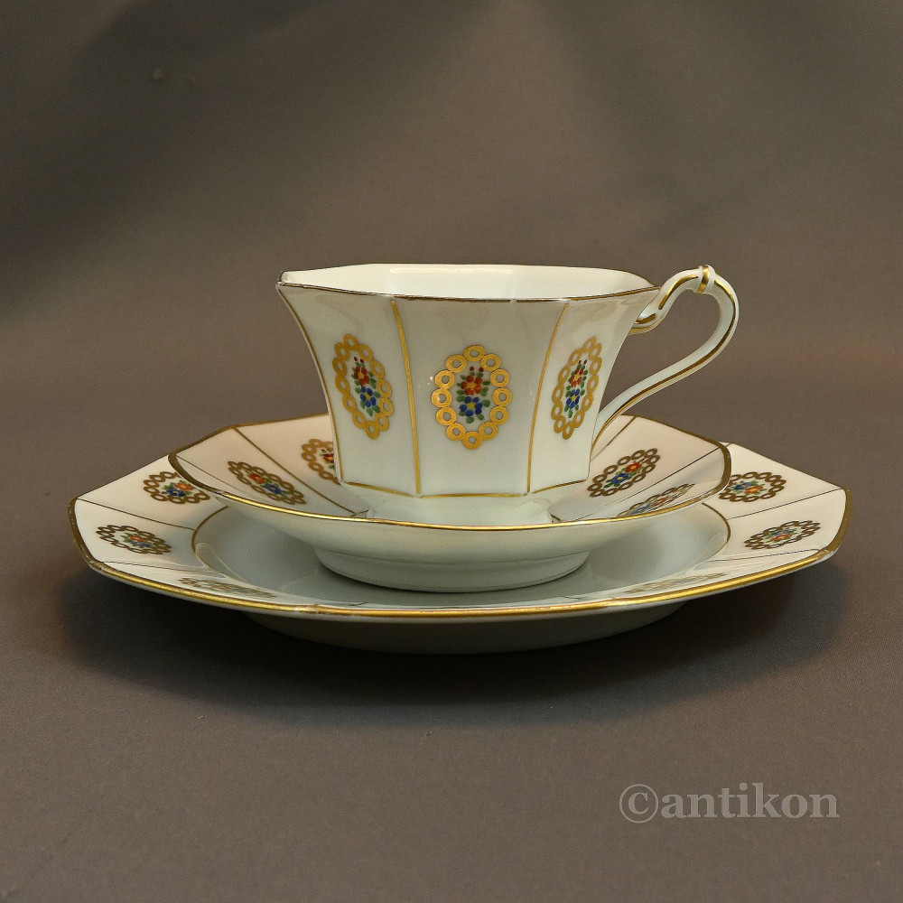 Filiżanka ręcznie malowana z ok 1903 r 