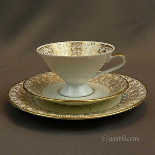 Piękna filiżanka z talerzykiem 