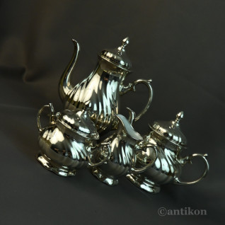 Posrebrzany serwis do kawy 