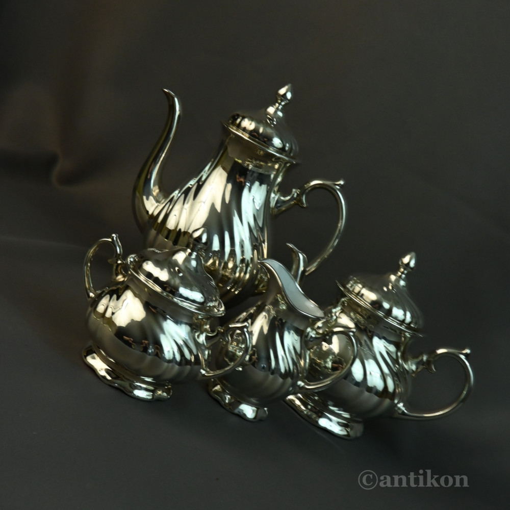 Posrebrzany serwis do kawy 