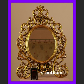 Stylowe barokowe lustro w złoconej ramie