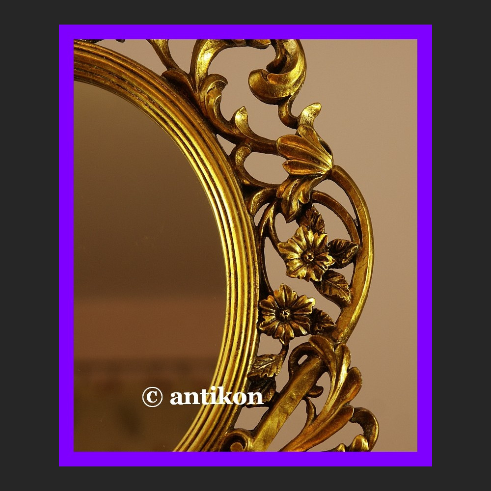 Stylowe barokowe lustro w złoconej ramie Stylowe barokowe lustro w złoconej ramie