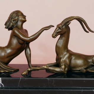 Rzeźba brązu kobieta i antylopa rasowe art deco 