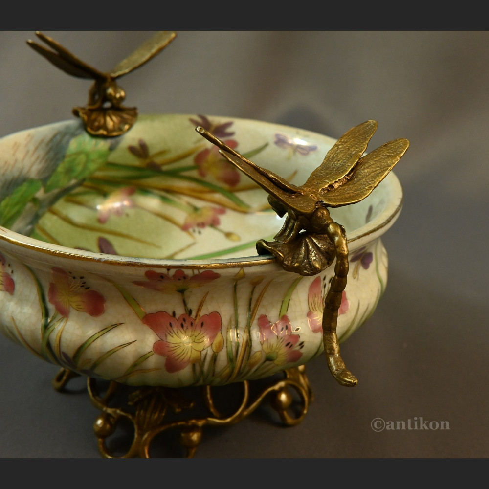 Porcelanowa patera z ważkami 