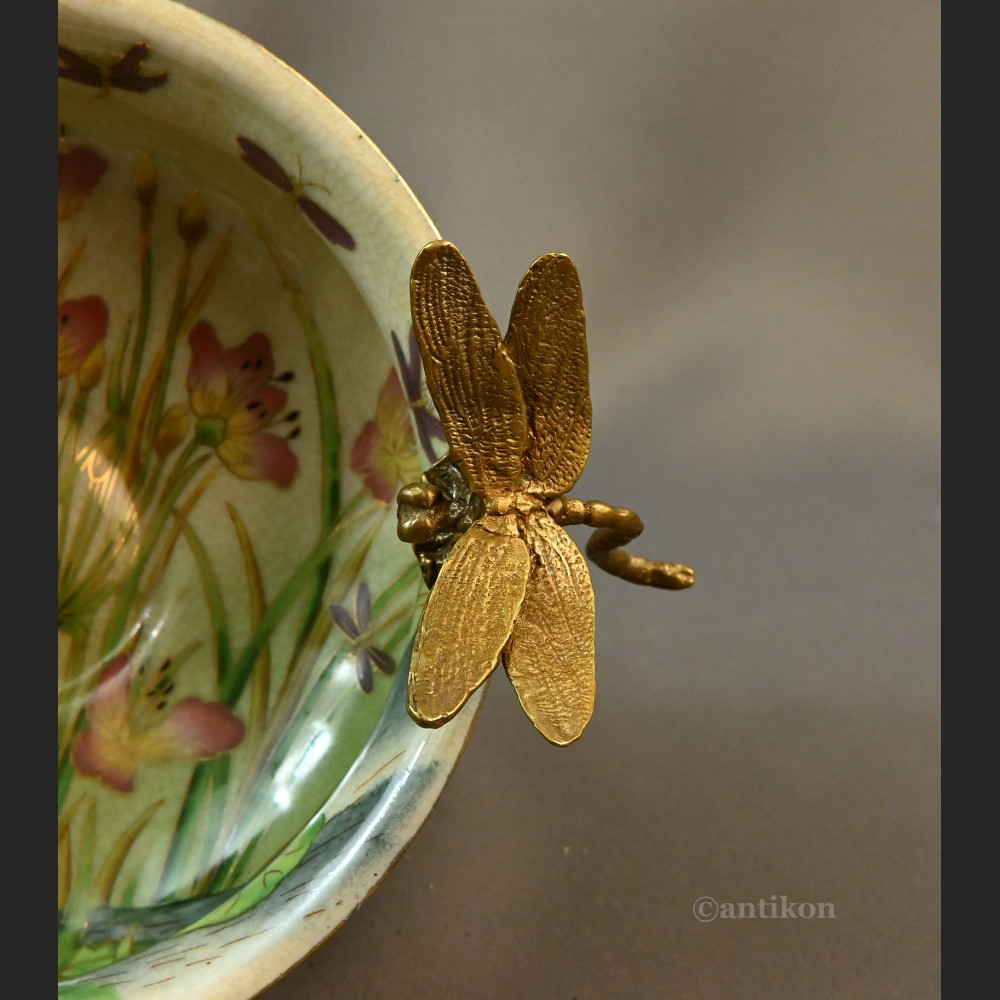 Porcelanowa patera z ważkami 