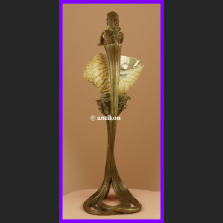 Jedyna taka kobieta z nautilusem secesyjna rzeźba Jedyna taka kobieta z nautilusem secesyjna rzeźba