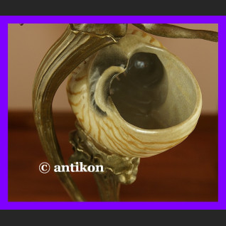 Jedyna taka kobieta z nautilusem secesyjna rzeźba Jedyna taka kobieta z nautilusem secesyjna rzeźba