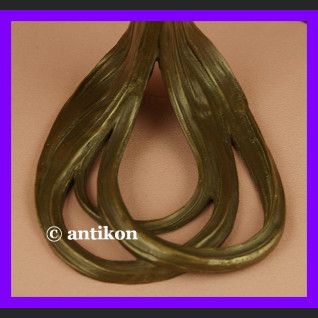 Jedyna taka kobieta z nautilusem secesyjna rzeźba Jedyna taka kobieta z nautilusem secesyjna rzeźba