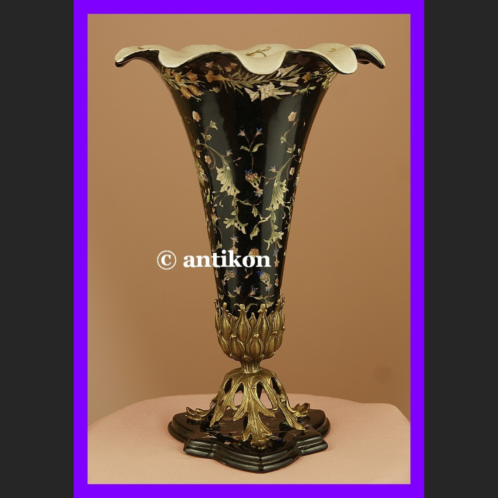 Królewski barokowy wazon z ptaszkami