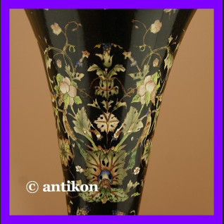 Królewski barokowy wazon z ptaszkami Królewski barokowy wazon z ptaszkami