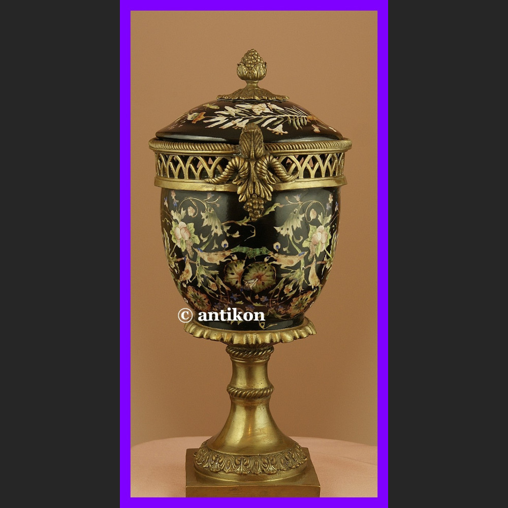 Ręcznie malowana waza potpourri z brązem  Ręcznie malowana waza potpourri z brązem