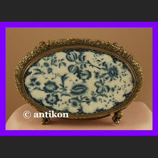 Taca wzór cebulowy okuta brązem