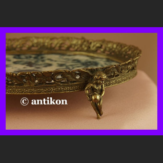 Taca wzór cebulowy okuta brązem Taca wzór cebulowy okuta brązem