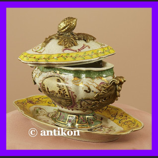 Rewelacyjna porcelanowa bombonierka z tacą Rewelacyjna porcelanowa bombonierka z tacą