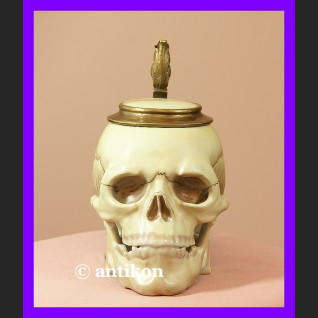 Niesamowity kufel fantastyczna czaszka Niesamowity kufel fantastyczna czaszka