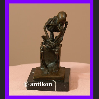 Kościotrup myśliciel niesamowita rzeźba brąz  Kościotrup myśliciel niesamowita rzeźba brąz