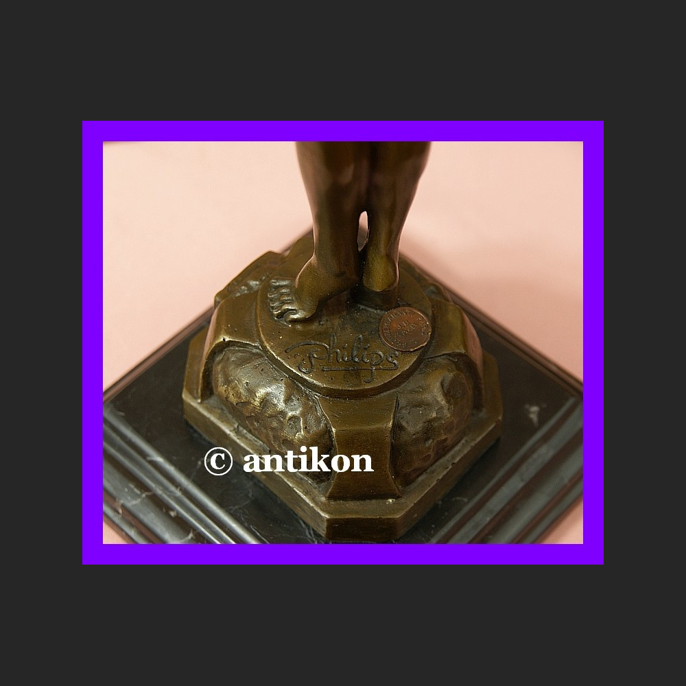 Rzeźba akt duży brąz kobieta stojąca