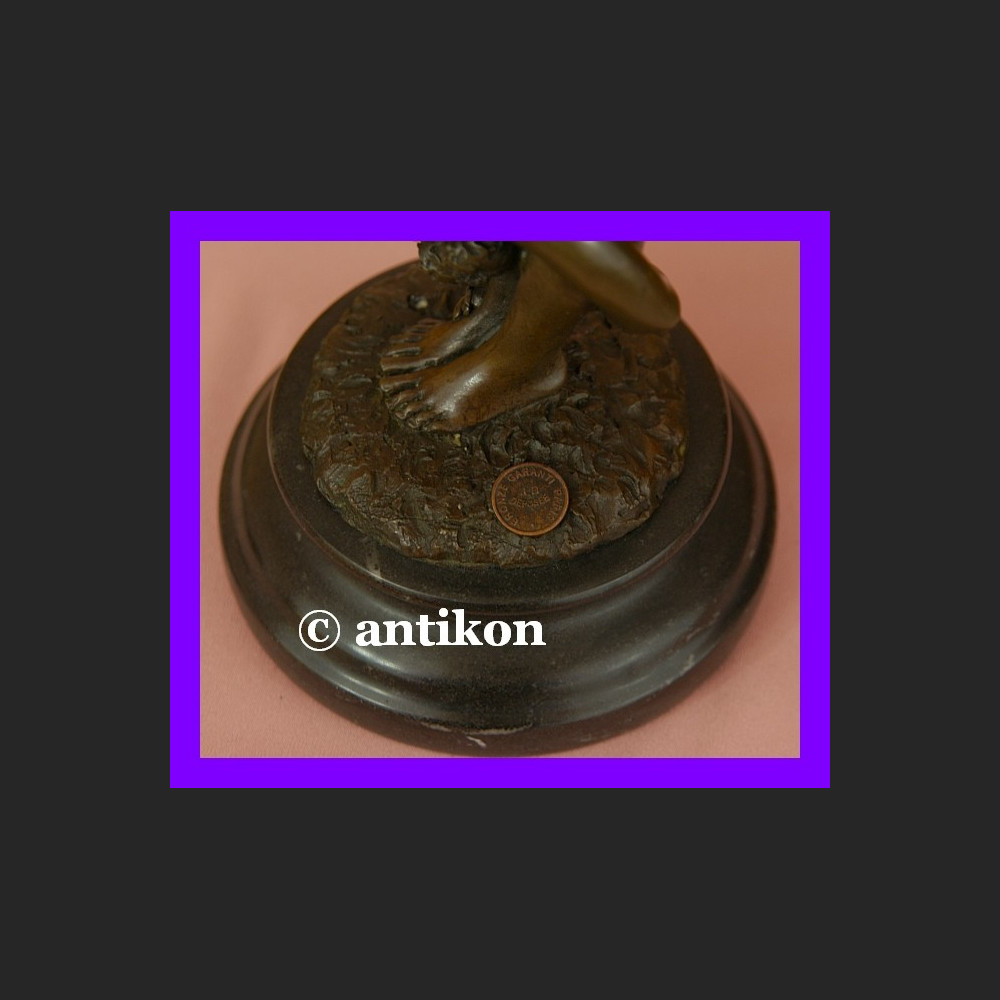 Niezwykle zmysłowy akt kobiety cudna rzeźba brąz Niezwykle zmysłowy akt kobiety cudna rzeźba brąz