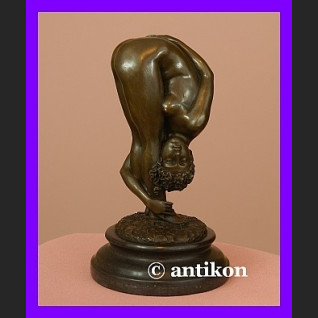 Niezwykle zmysłowy akt kobiety cudna rzeźba brąz Niezwykle zmysłowy akt kobiety cudna rzeźba brąz