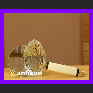 Klasycznie elegancka duża gabinetowa lupa