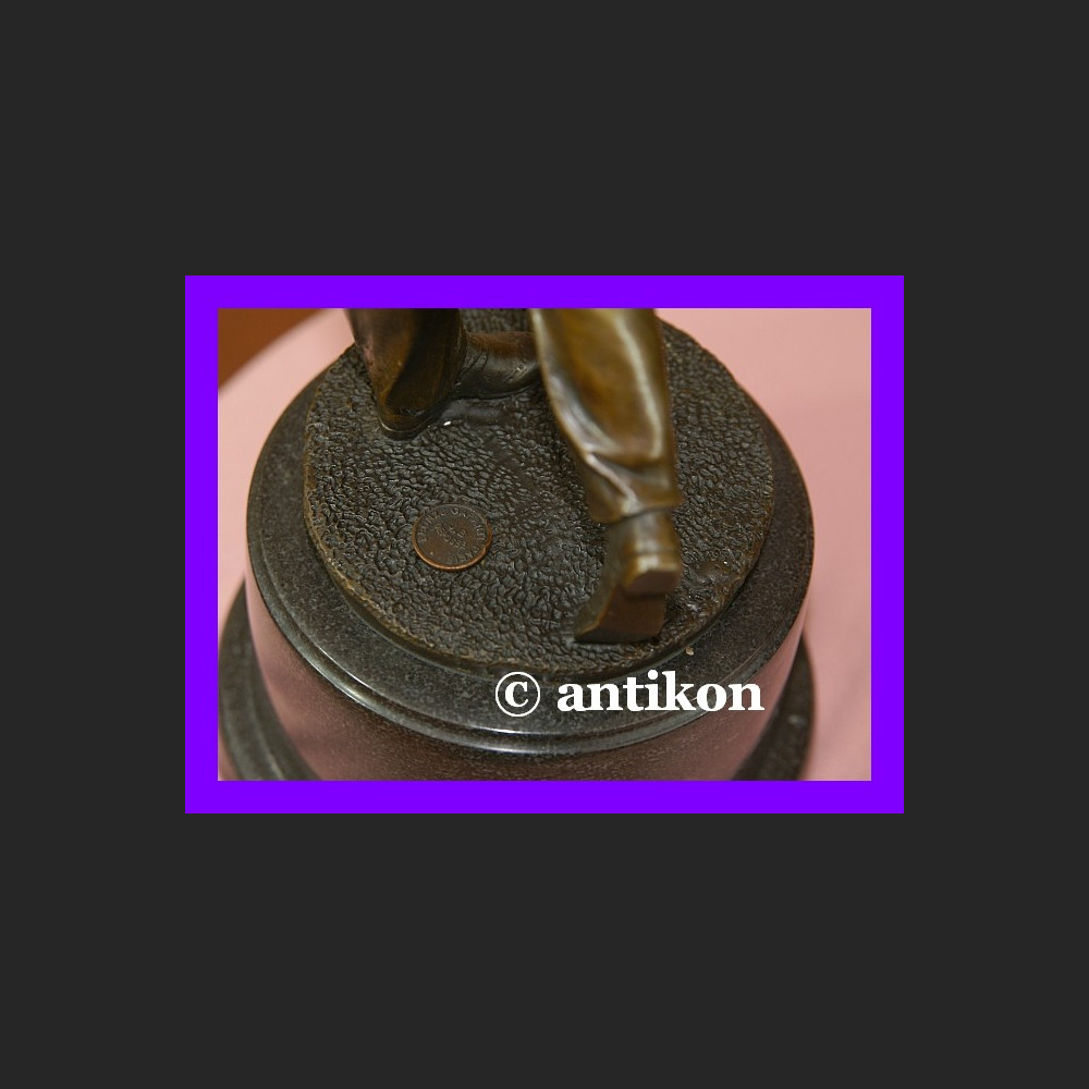 Golfista golf piękna duża rzeźba sygnowany brąz Golfista golf piękna duża rzeźba sygnowany brąz