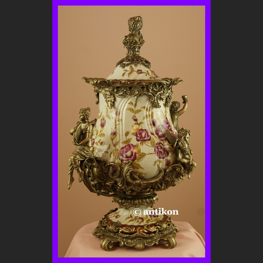Waza z różami okuta w brąz królewska porcelana Waza z różami okuta w brąz królewska porcelana