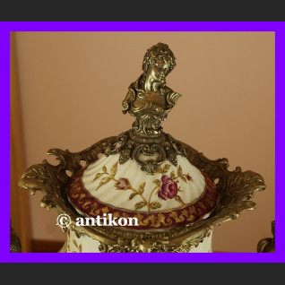 Waza z różami okuta w brąz królewska porcelana Waza z różami okuta w brąz królewska porcelana