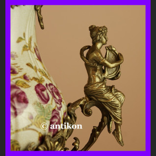 Waza z różami okuta w brąz królewska porcelana Waza z różami okuta w brąz królewska porcelana