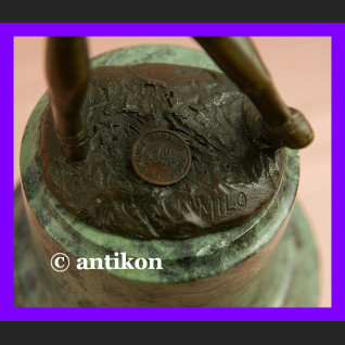 Golfistka wspaniała sygnowana rzeźba z brązu Golfistka wspaniała sygnowana rzeźba z brązu