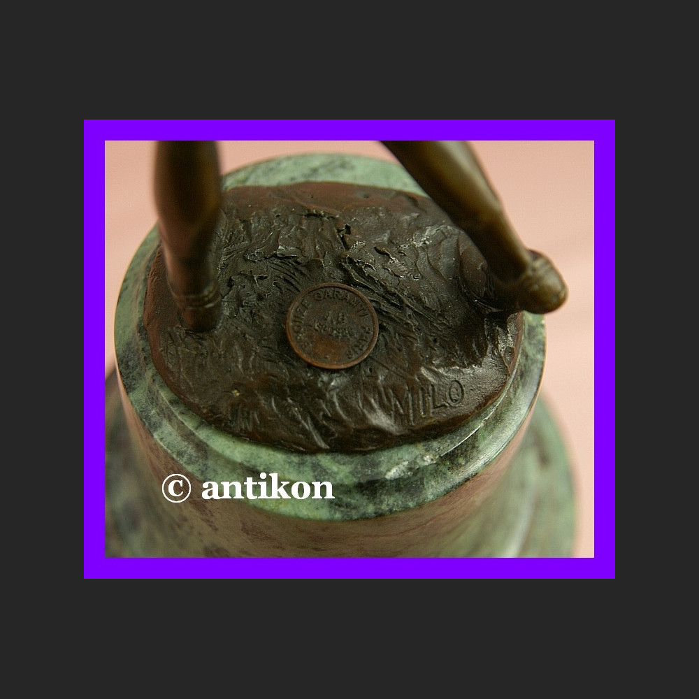 Golfistka wspaniała sygnowana rzeźba z brązu Golfistka wspaniała sygnowana rzeźba z brązu