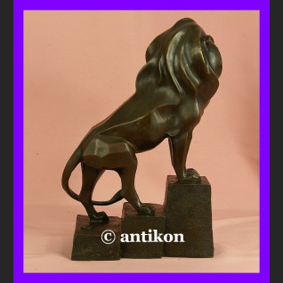 Lew rzeźba nowoczesna z brązu dostojny prezent 