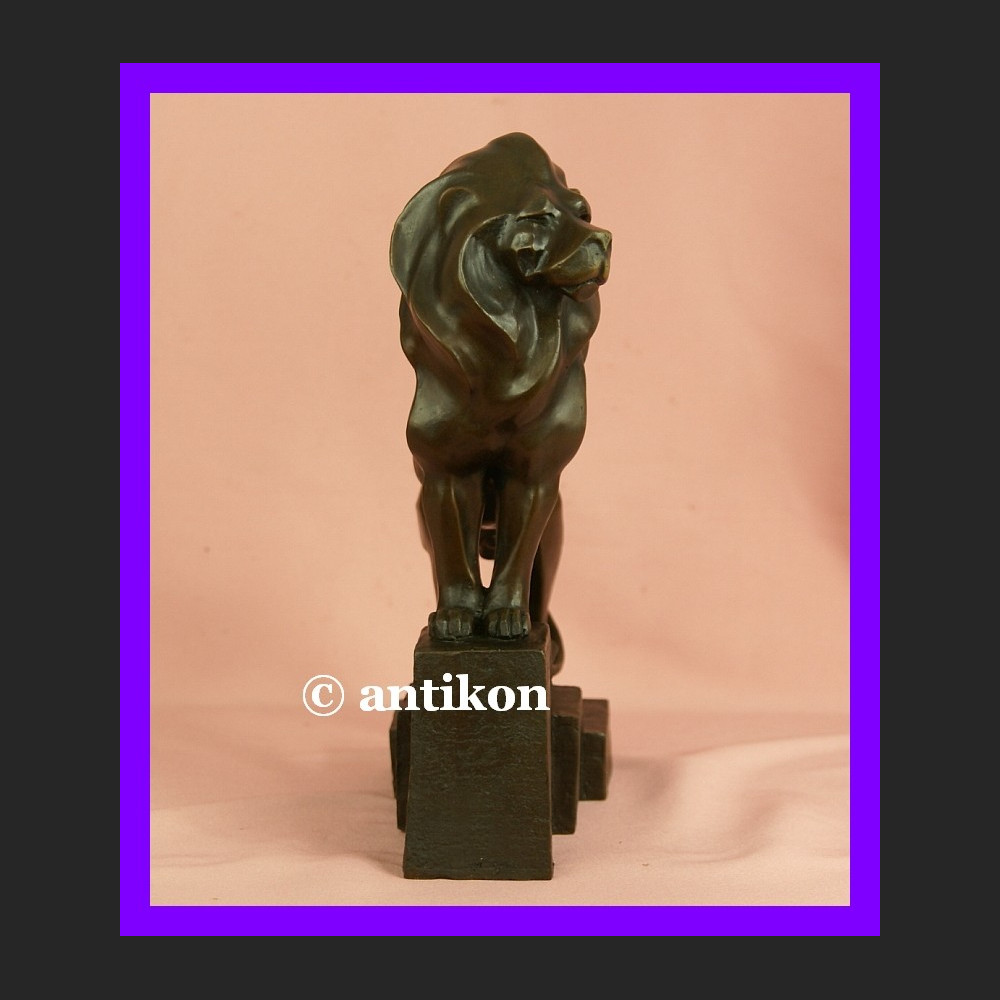 Lew rzeźba nowoczesna z brązu dostojny prezent 