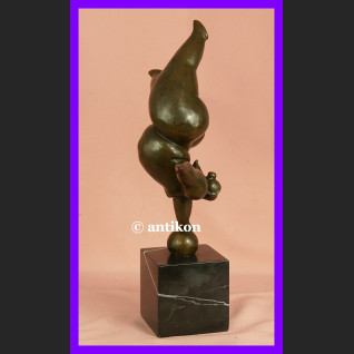 Akrobatka prawdziwy brąz modernistyczna rzeźba Akrobatka prawdziwy brąz modernistyczna rzeźba