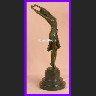 Tancerka śliczny brąz sygnowana rzeźba Art Deco