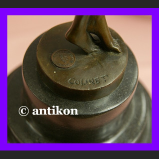 Tancerka śliczny brąz sygnowana rzeźba Art Deco Tancerka śliczny brąz sygnowana rzeźba Art Deco